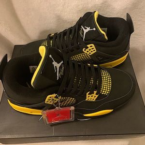 Air Jordan 4 Retro Men’s 11